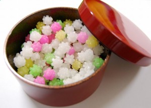 «Мешканці» солодощі отримали в Японії найменування «намбан-Гаші«, утворене від прізвиська європейців того часу - «південні варвари», по-японськи - намбан